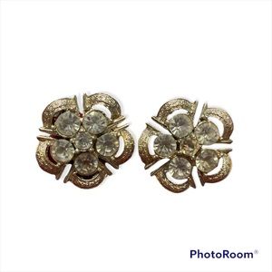 Vintage Coro clip in earrings